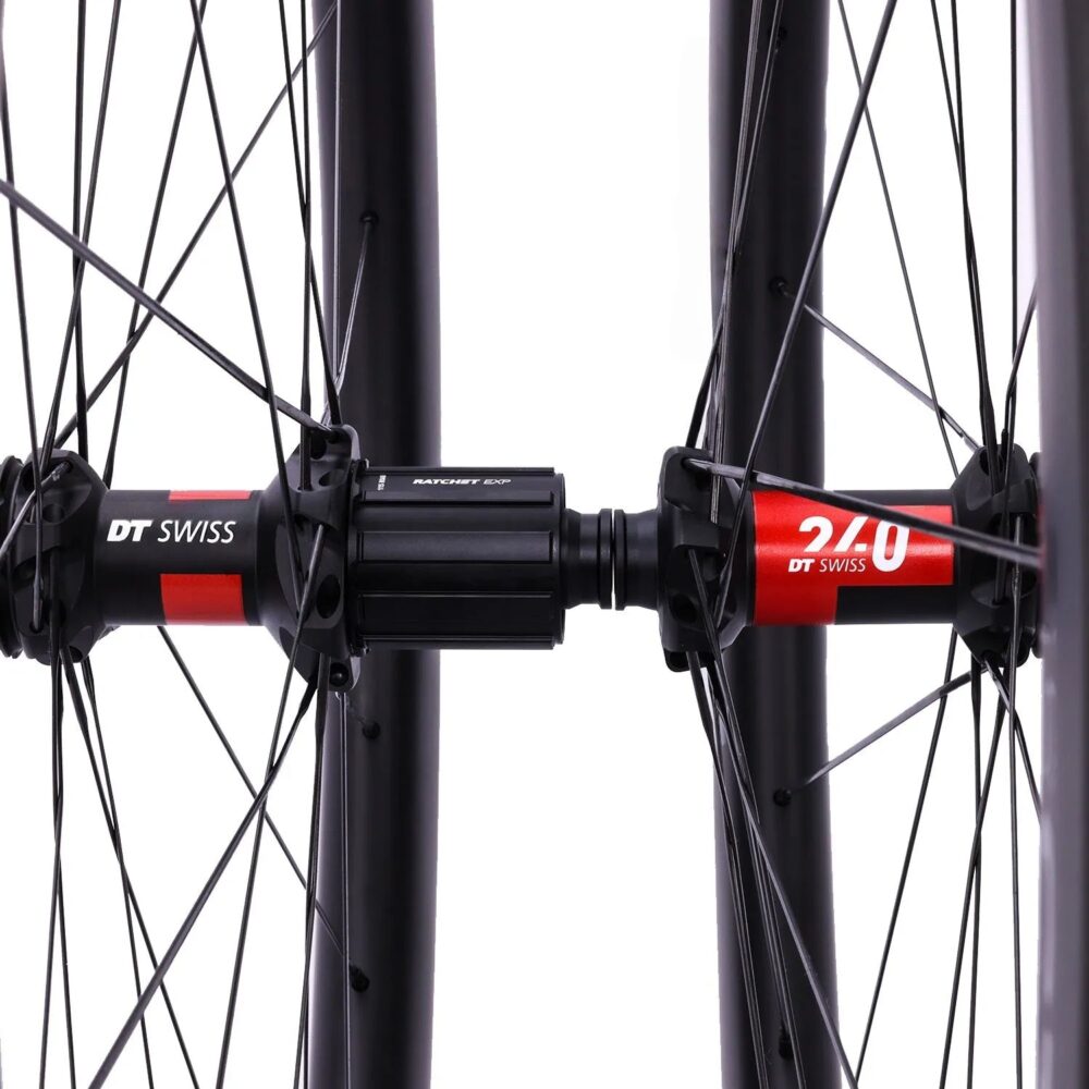 G25 SL DT240 EXP 700C