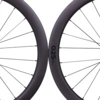 G25 SL DT240 EXP 700C