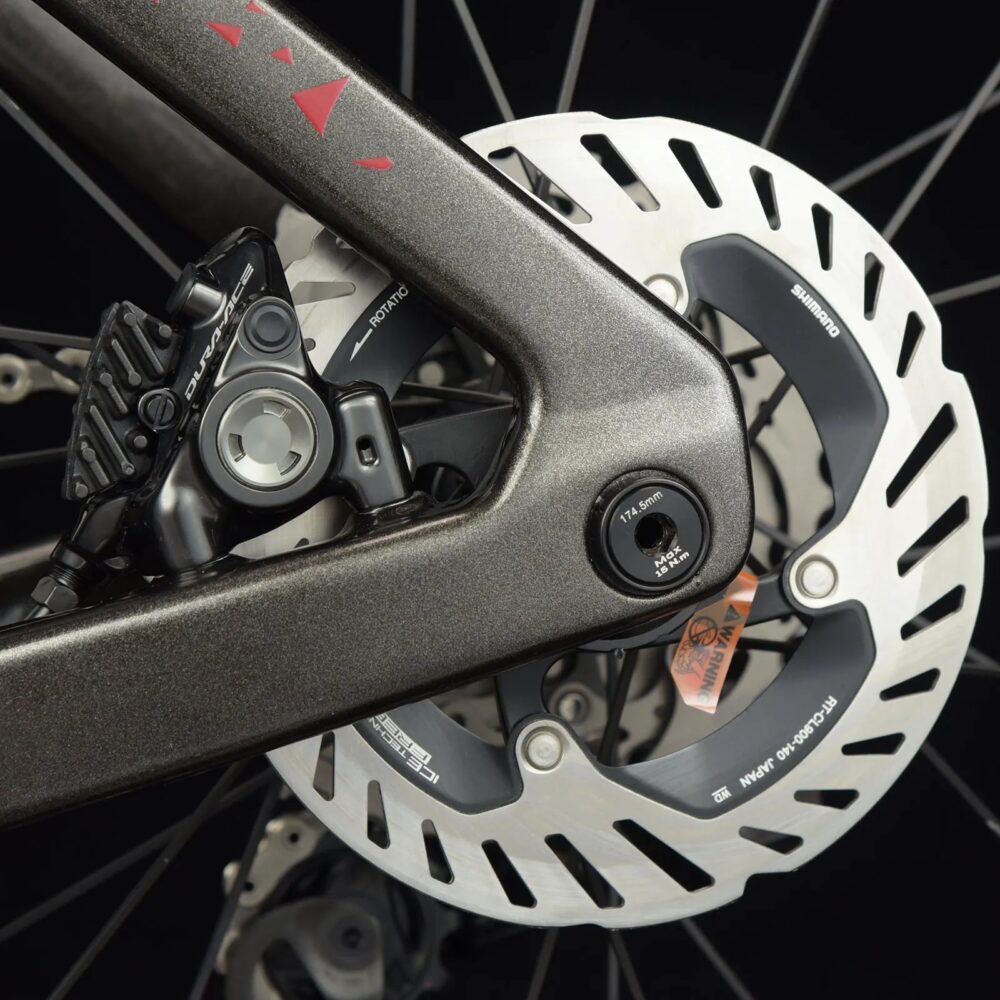 T1000 Carbon Aero Road Bike - 700C 50mm Carbon Wheels | Hydraulic Disc