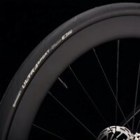 T1000 Carbon UCI Road Bike - Shimano 105 Di2 Shifting | Full Integrated Cables | Lightweight Durable