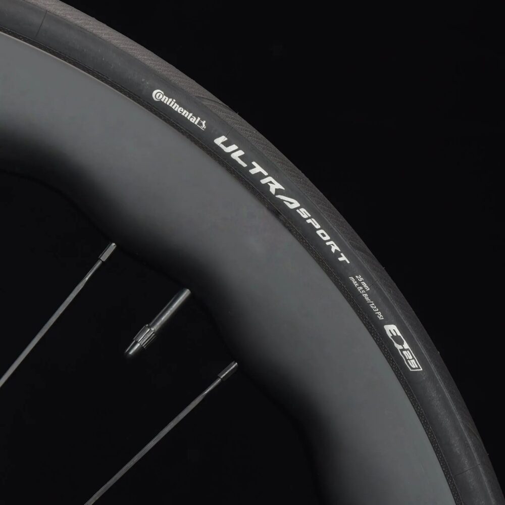 T1000 Carbon Aero Road Bike - 700C 50mm Carbon Wheels | Hydraulic Disc