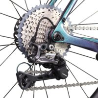Race-Ready Carbon Gravel Bike | GRX600 Drivetrain & 700C Wheels