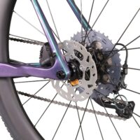 Race-Ready Carbon Gravel Bike | GRX600 Drivetrain & 700C Wheels