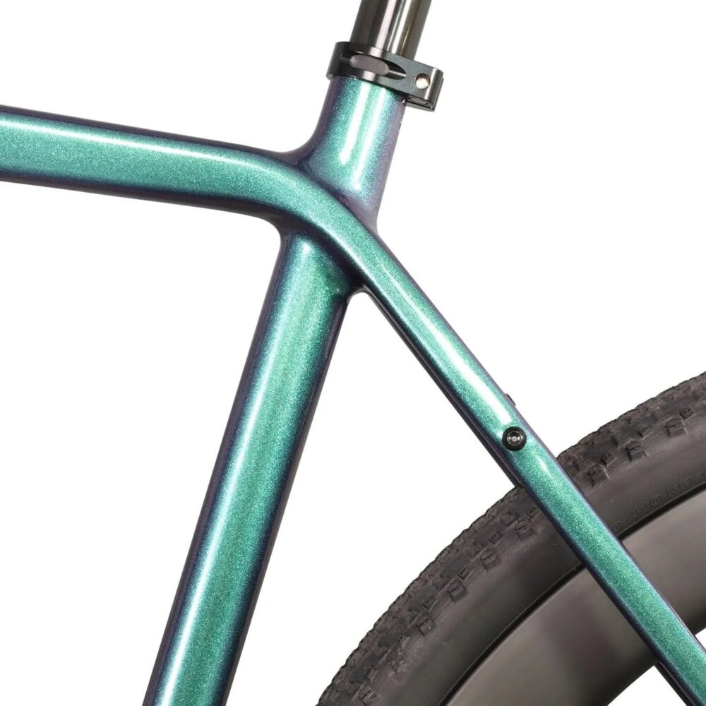 Race-Ready Carbon Gravel Bike | GRX600 Drivetrain & 700C Wheels