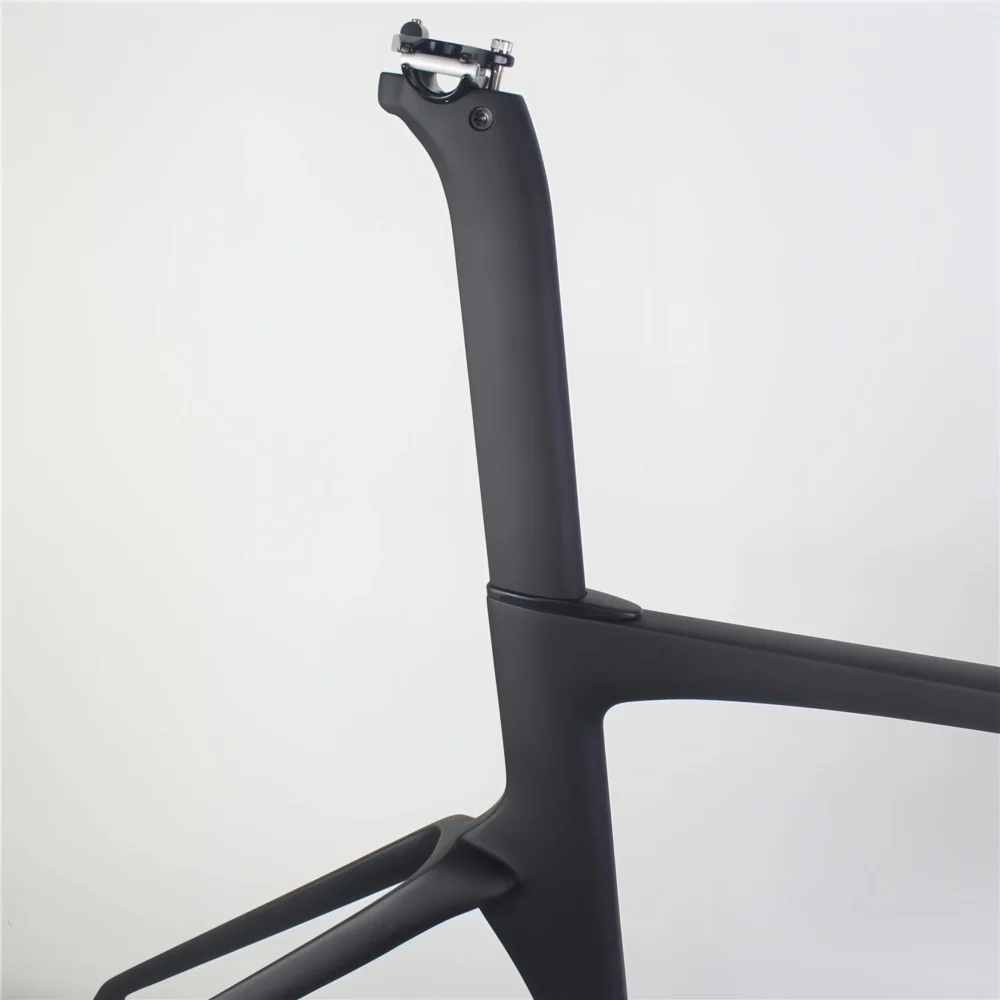 SU02A | All-Rounder Carbon Fiber Road Bike | Versatile for Training & Commuting