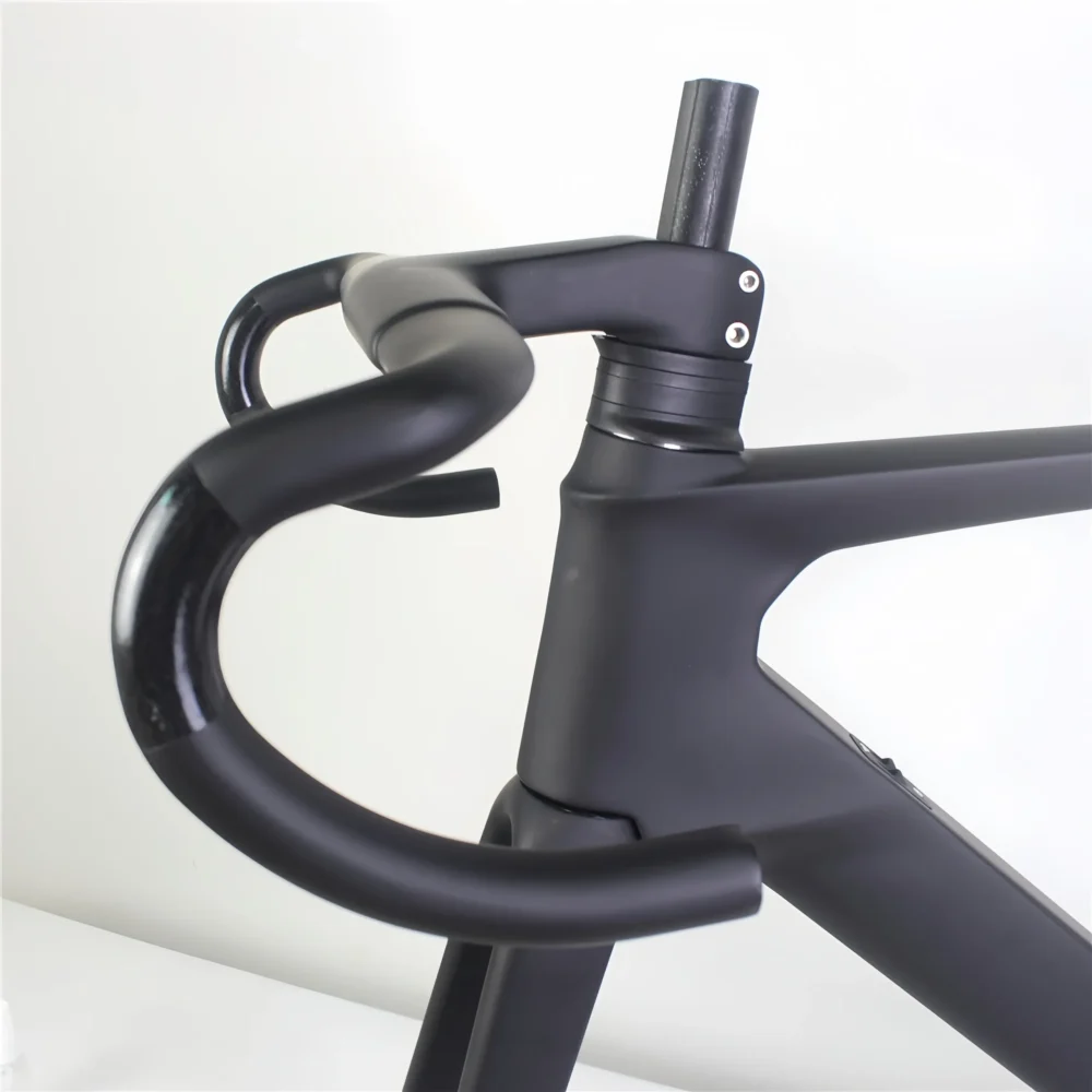 SU02A | All-Rounder Carbon Fiber Road Bike | Versatile for Training & Commuting