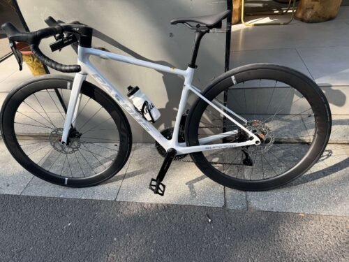 Sunremo SuperEVO Endurance Carbon Road Bike – Shimano 105 Di2 – T1000 Carbon photo review